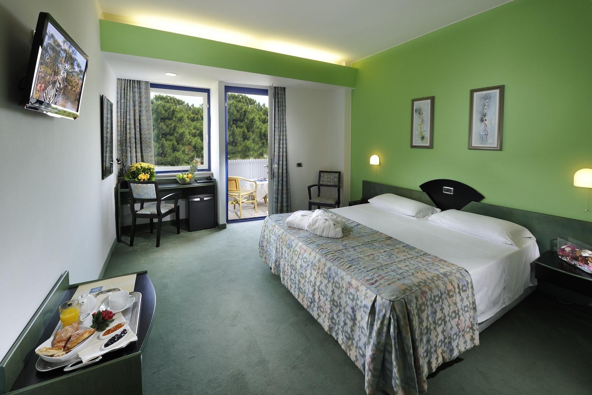 Hotel Medusa Splendid ลินญาโน ซับเบียโดโร ภายนอก รูปภาพ
