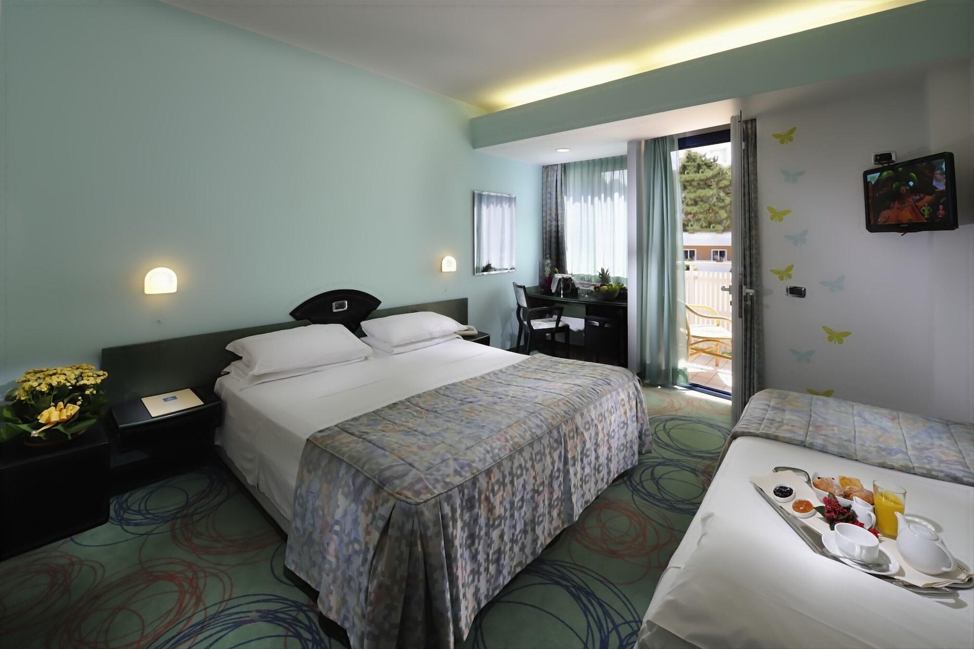 Hotel Medusa Splendid ลินญาโน ซับเบียโดโร ภายนอก รูปภาพ